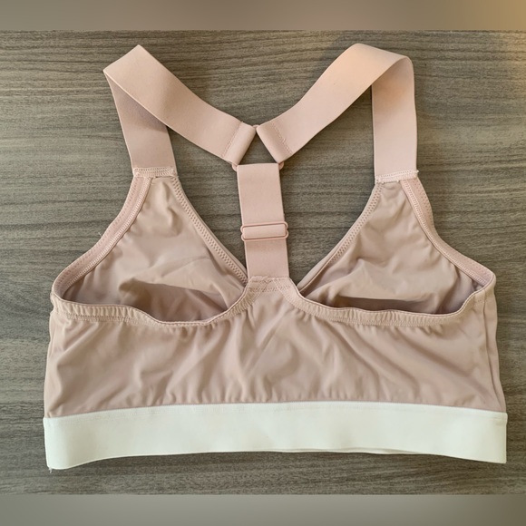 Natori racerback adjustable strap bra - Picture 4 of 5